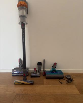 Dyson V15s detect submarine