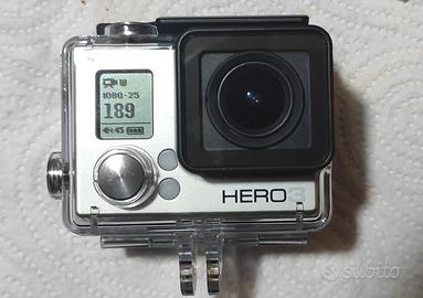 GoPro Hero3 White + display posteriore amovibile.