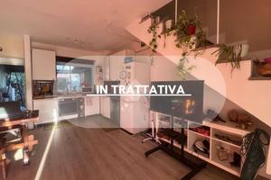 VILLA A SCHIERA A TREVIGNANO ROMANO