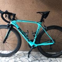 BIANCHI OLTRE XR3 BICI CORSA
