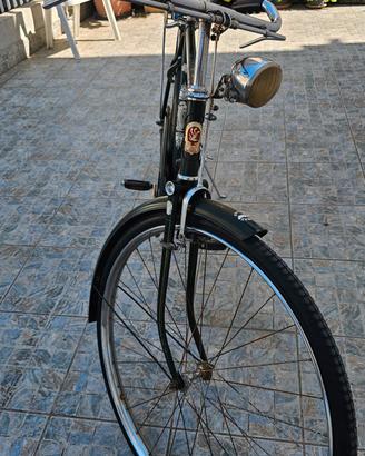 bicicletta con freni a bacchetta antica