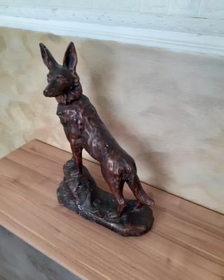 Cane lupo in gesso