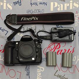 Fujifilm FinePix S5 Pro 22200 scatti