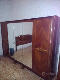 Armadio contenitore in legno 