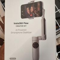 Insta360 flow con accessori