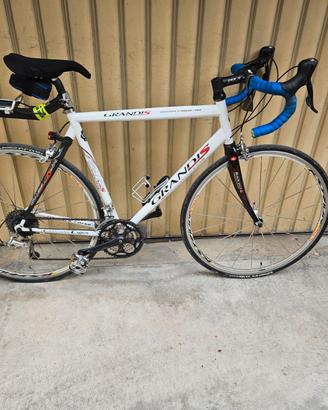 Bici corsa Grandis Overmax