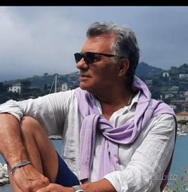 Autista uomo di fiducia body guard ecc