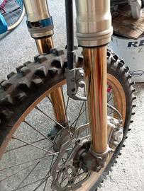 forcelle kayaba piastre semi ufficiali 