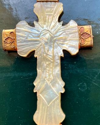 Antica croce Sarda filigrana D’oro e madreperla