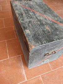 vecchio bauletto di legno