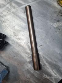 Perno ruota anteriore KTM690