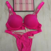 Set Victoria’s Secret push up