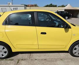 Twingo ANNO 2016 KM 125641 4 LITRI/100 KM