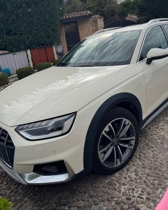 Audi A4 Allroad 2.0 TDI quattro S tronic – Full Op