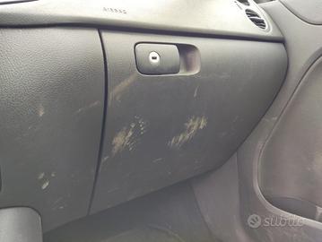 Cassetto portaogg VOLKSWAGEN GOLF 5 PLUS 2006