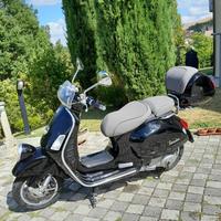 Piaggio Vespa 300 GTV - 2012