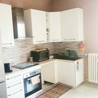 Cucina completa con elettrodomestici 