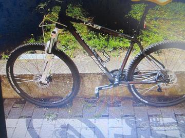 BICI-M.T.BIKE DELLA BIANCHI MOD JAB 27,4C DEORA-21