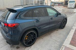 MERCEDES BENZ AMG GLA 45 S