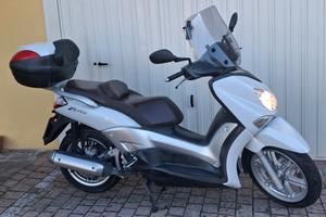 SCOOTER YAMAHA 250 CC