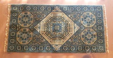 Antico Tappeto persiano decorativo centrotavola