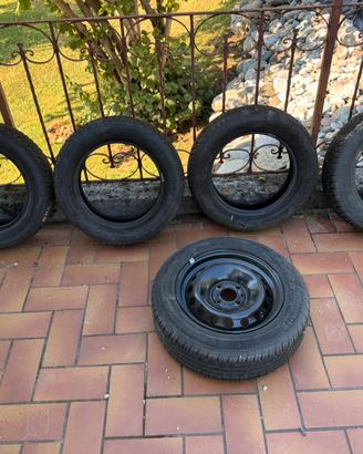 4 Gomme Invernali Falken 165/65 R14 (90%-95%)