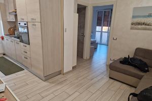 Stanza singola disponibile da subito-550 EURO