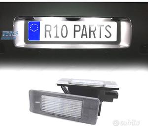 LUCI TARGA A LED PER CITROEN SAXO 99-02 TIPO 2