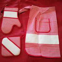 set presine e grembiule ricamabili