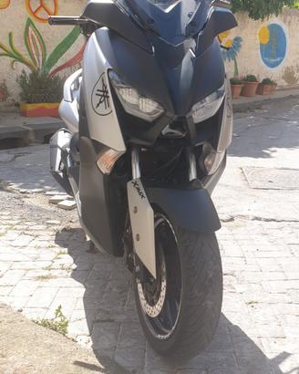 yamaha xmax 400