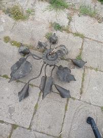 lampade e fioriere in ferro battuto a mano