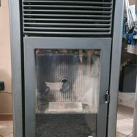 STUFA A PELLET "MCZ EGO 2.0 AIR"