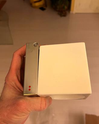 D28G03-01 CUBETTO applique vetro bianco