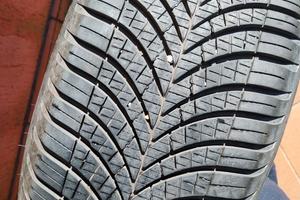 ruote in lega  con pneumatici per Audi A4 A6