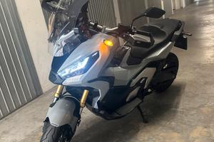 X-Adv 750 DCT
