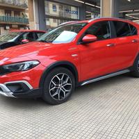 Fiat Tipo 1.5 Hybrid DCT 5 porte City Cross