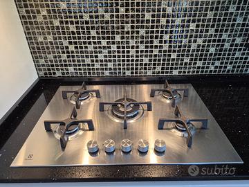 Piano cottura 5 fuochi a gas electrolux 