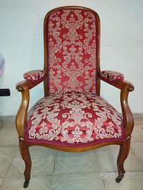 Poltrona in stile Luigi XVI in noce - 1900