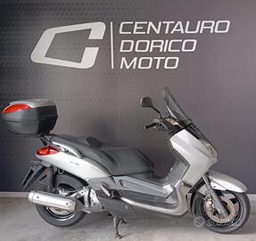 Yamaha X-Max 250