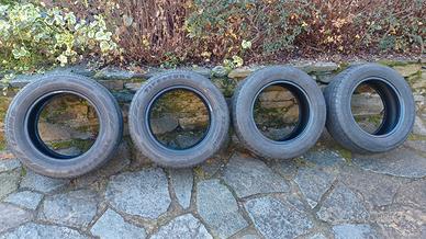 4 pneumatici 205/60 R15