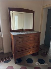 Cassettiera con specchio