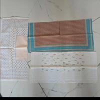 Set Delicato di 3 Fazzoletti di Cotone Vintage