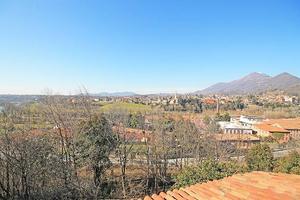 Terreno di 2000 m² a Villa d'Almè