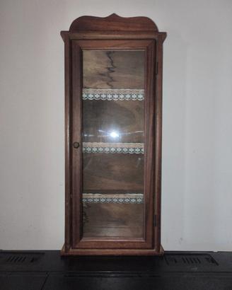 Vetrinetta in legno