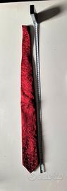Cravatta Dolce & Gabbana in seta rossa – originale