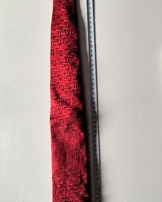 Cravatta Dolce & Gabbana in seta rossa – originale