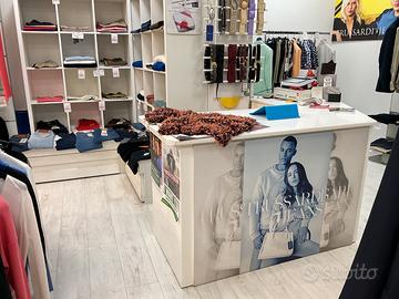 Arredamento per negozio