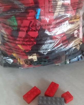 3 chili di mattoncini Lego classici