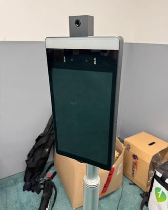 Termoscanner facciale e termometrico