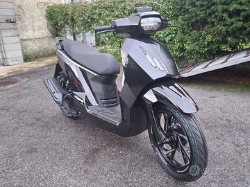 SCOOTER PEUGEOT TWEET 125cc NERO